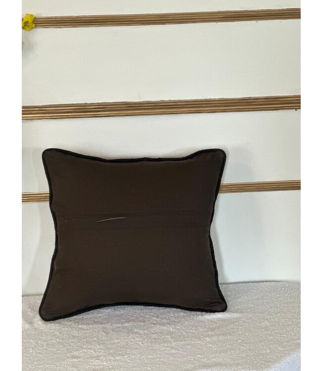 kelim kussens  vintage   ca 40x40  cm met vulling