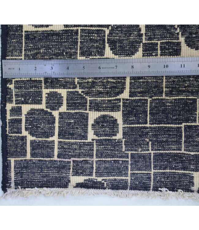 Black Cirsquare Rug 250 x 162 cm