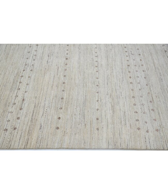 Creme Dotted Rug 212 x 136 cm