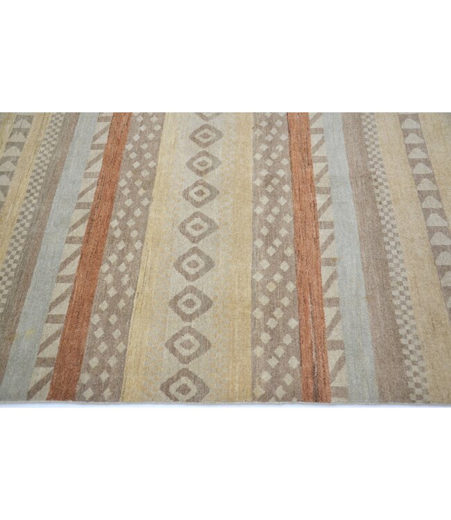 Vormen in strepen vloerkleed 210 x 132 cm