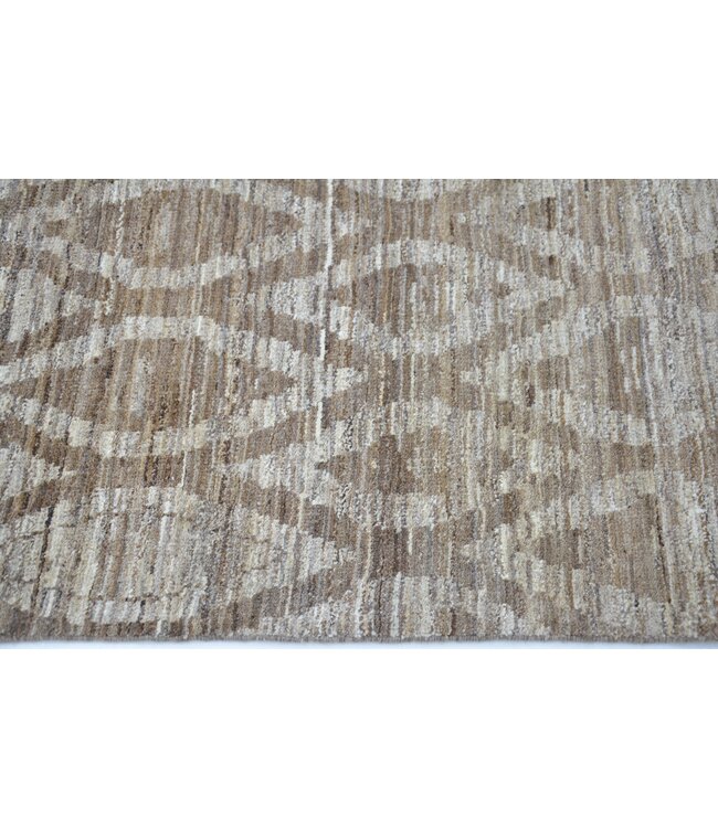 Abstract Trapizoid Rug 196 x 122 cm