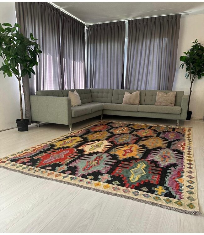 Naila kilim 308x207 cm