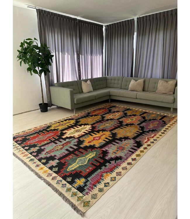 Naila kilim 308x207 cm