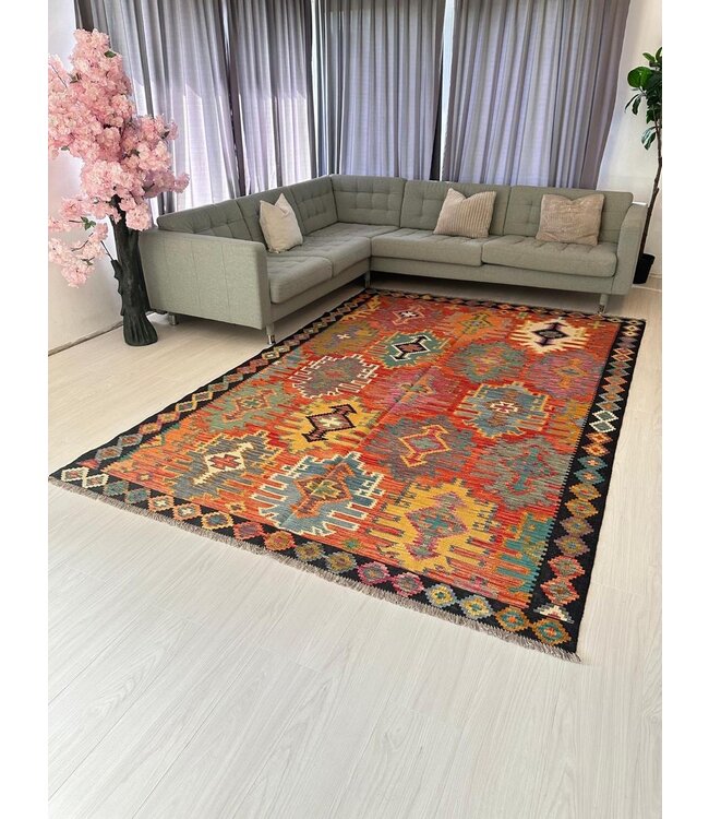 Naila kalim 308x207 cm