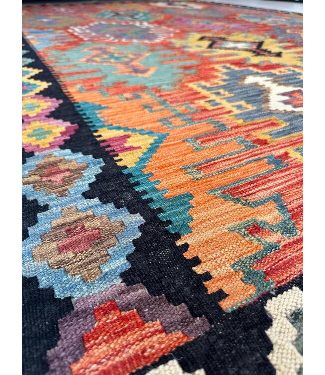 Naila kalim 308x207 cm