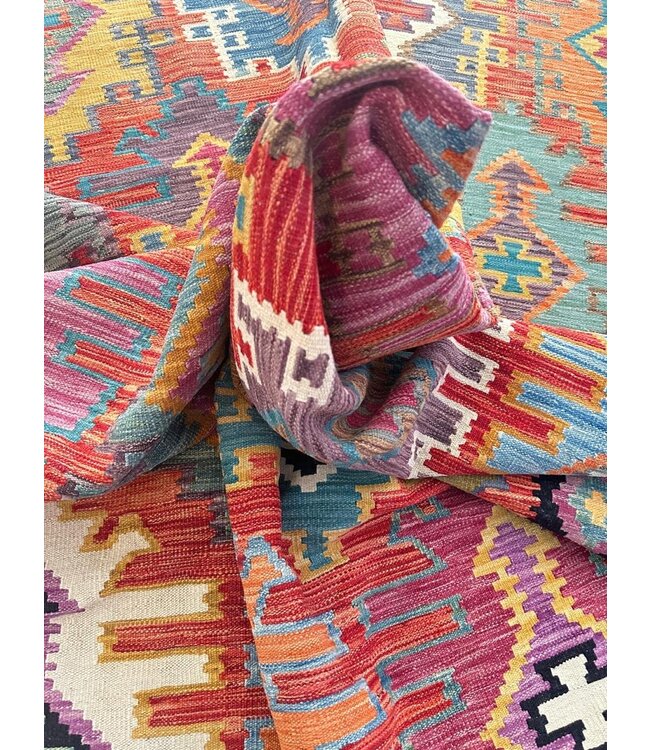 Naila kalim 308x207 cm