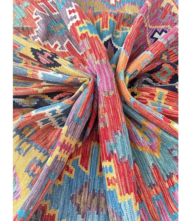 Naila kalim 308x207 cm