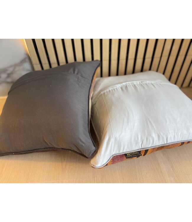 kelim kussens vintage ca 45x45 cm met vulling
