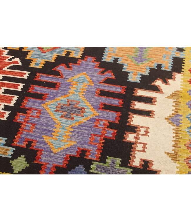 Naila kelim Handgeweven  300x207 cm  Traditional Kelim Tapijt Wol