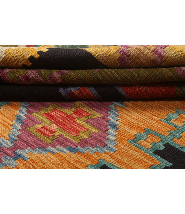 Naila kelim Handgeweven  309x204 cm  Traditional Kelim Tapijt Wol