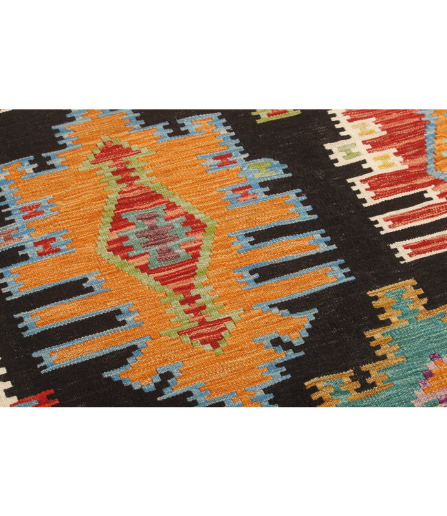 Naila kelim Handgeweven 246x193 cm Traditional Kelim Tapijt Wol