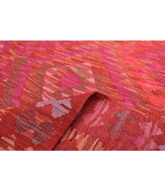 Handwoven pink red Kilim carpet 233x184 cm 100% wool rug
