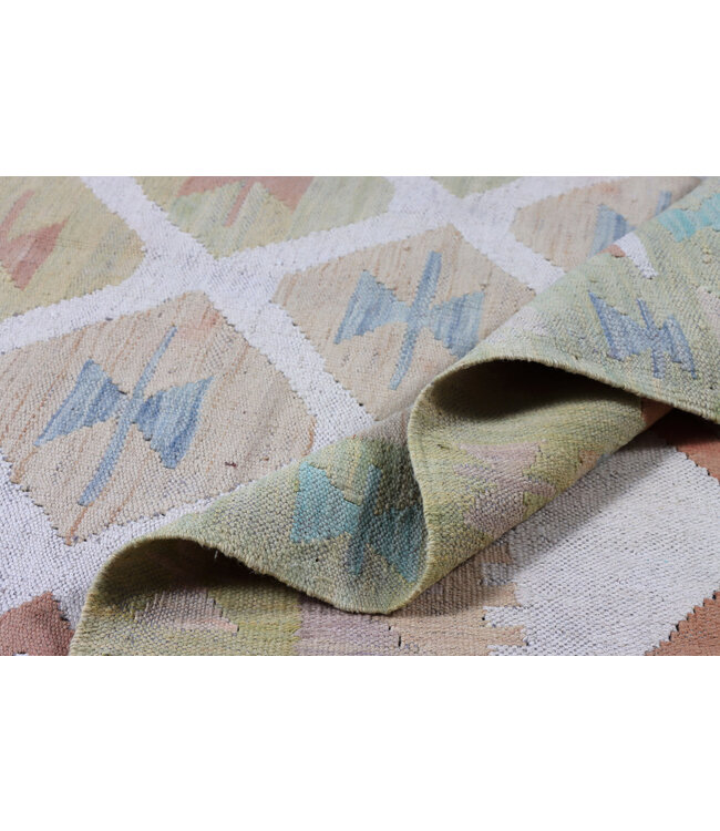 198x141 cm Handwoven Beige Traditional Kelim Rug