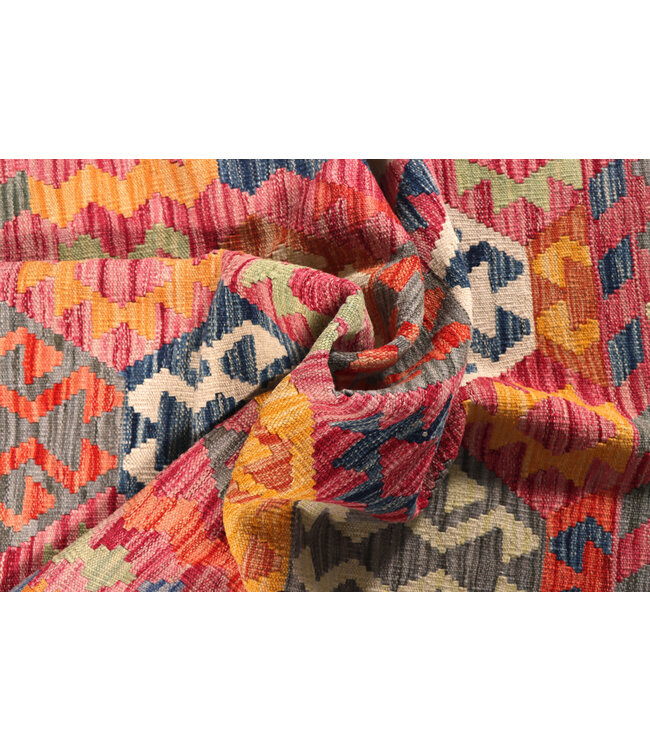 172x125 cm Handwoven Traditional Kelim Area Rug Wool Carpet