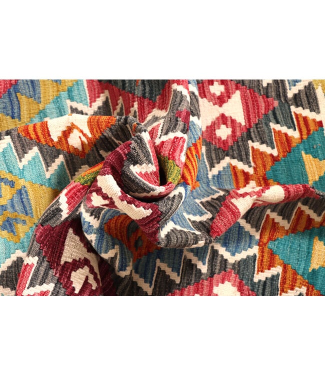 181x124 cm Handwoven Traditional Kelim Area Rug Wool Carpet