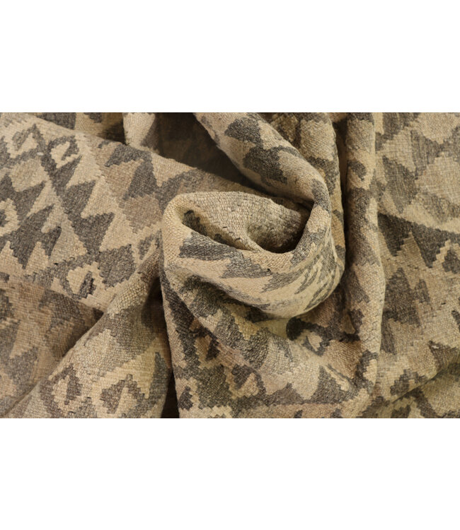 196x149 cm Handwoven Natural  Wool Kelim Area Rug