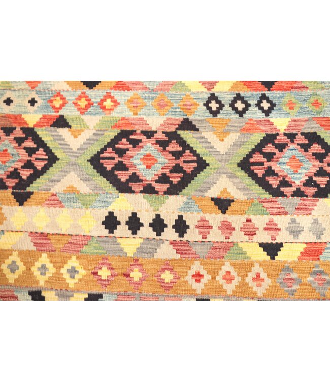 192x155 cm Handwoven Traditional Kelim Area Rug Wool Carpet