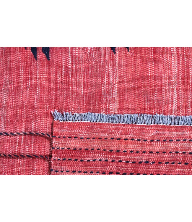 240x173 cm Handwoven Modern Red Wool Kilim Rug