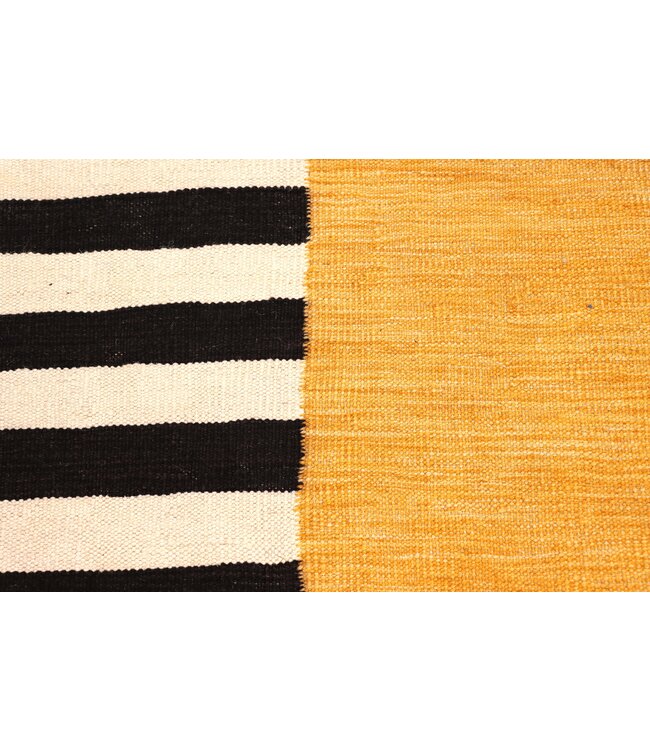 184x125 cm Handwoven Modern Red Wool Kilim Rug