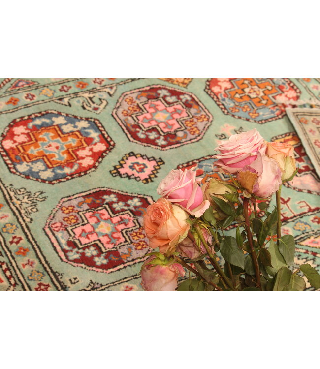 146x104cm Handgeknüpfter Woll Kazak Teppich – Authentischer Orientalischer Teppich, Traditionelles Tribal Design, Hochwertiger Handgefertigter Wollteppich