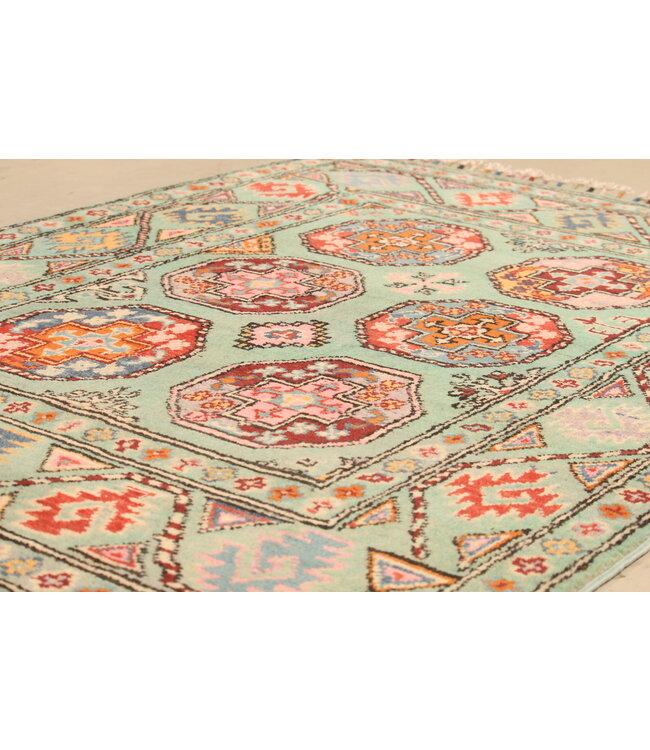 146x104cm Handgeknüpfter Woll Kazak Teppich – Authentischer Orientalischer Teppich, Traditionelles Tribal Design, Hochwertiger Handgefertigter Wollteppich