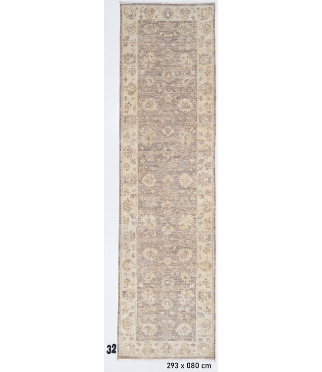 Zacht beige-grijs handgeknoopt wollen loper tapijt met klassiek patroon – 293 x 080 cm
