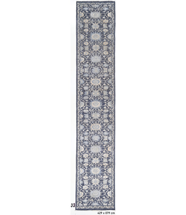 Title: Dark Blue Hand-knotted Wool Runner Rug with Floral Motif – 429 x 079 cm