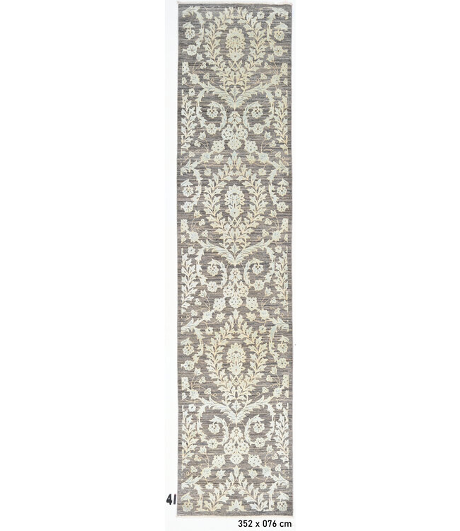 Classic Runner – Floral Design in Neutral Tones – 352 x 76 cm – Hand-Knotted Wool Rug