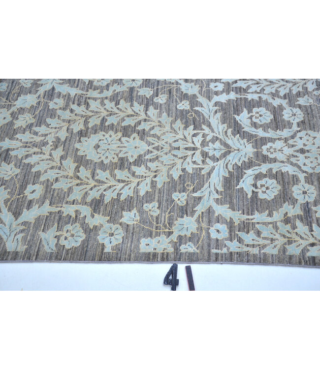 Klassieke loper – Floraal motief in neutrale tinten – 352 x 76 cm – Handgeknoopt van wol