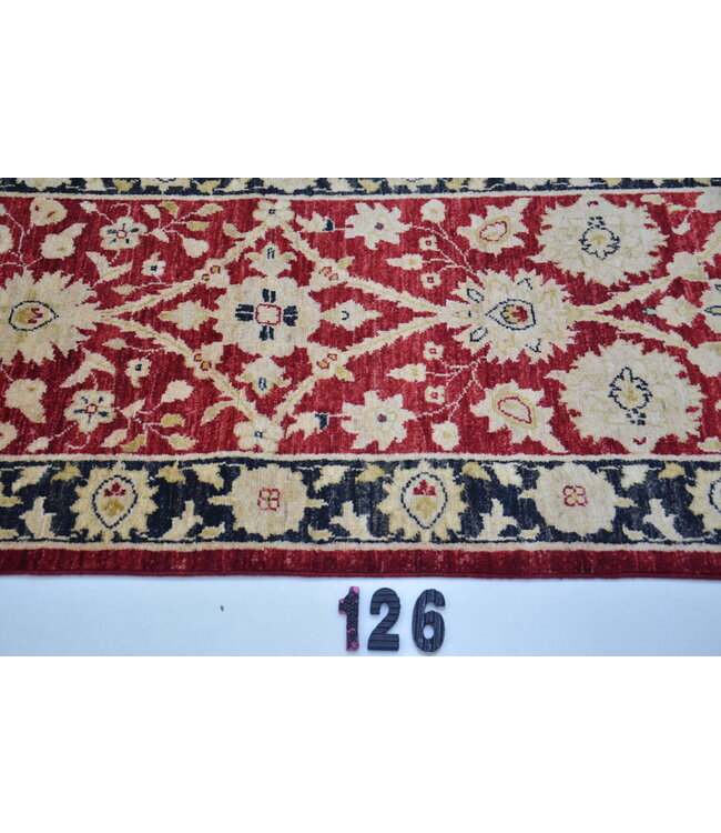 Antikes Rot, Schwarz und Beige Handgeknüpfter Teppich – 440 x 078 cm