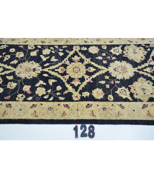 Ziegler Black, Yellow, and Pink Hand-Knotted Wool Rug – 302 x 079 cm