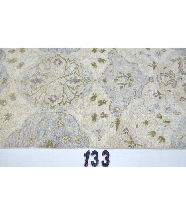 Modern Gray and Beige Hand-Knotted Wool Rug – 442 x 077 cm