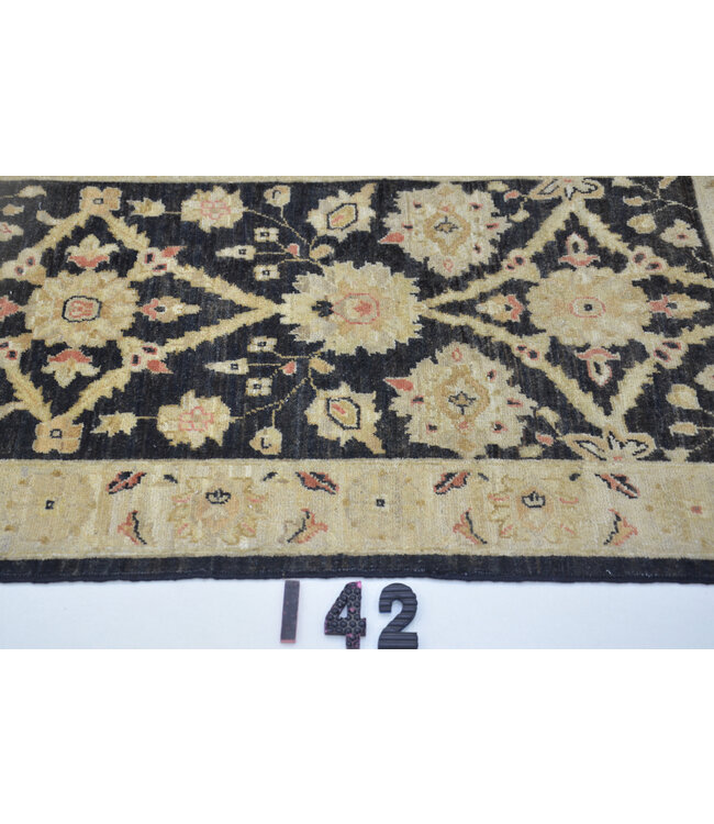 Antieke Zwart en Beige Patroon, 411 x 078 cm