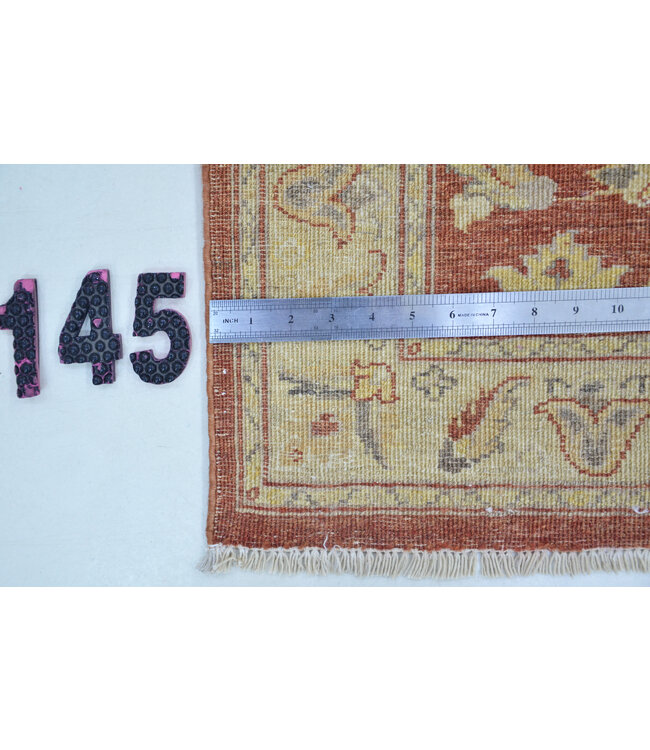 Vintage Red and Yellow Pattern, 106 x 070 cm