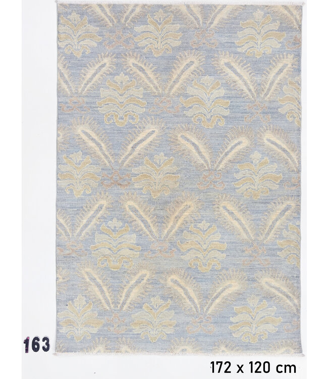 Modern Blue Rug with Floral Motifs, 172 x 120 cm