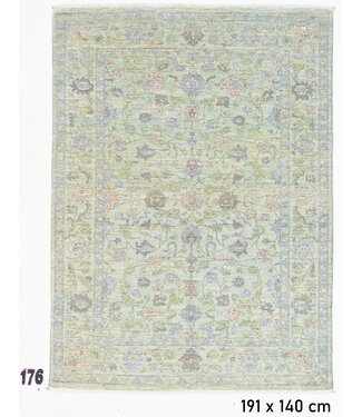 Hellgrüner Vintage Teppich – handgeknüpfter Wollteppich – 191 x 140 cm