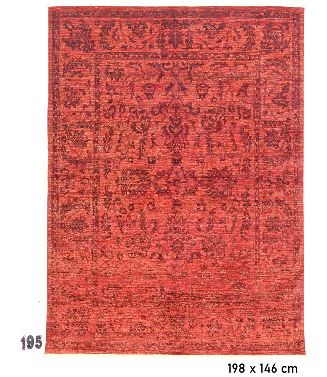 Deep Red Vintage Rug – Hand-knotted Wool Carpet – 198 x 146 cm