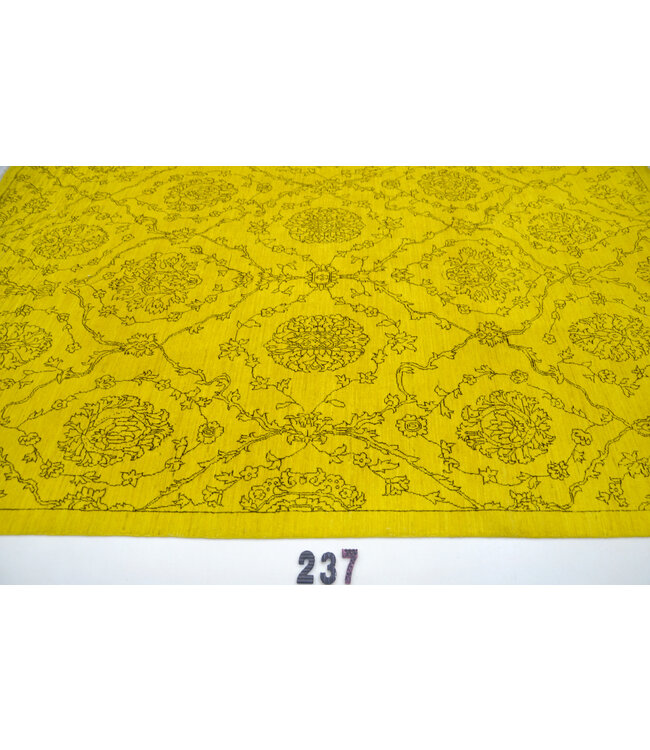 Geel Antiek Tapijt – 273 x 183 cm