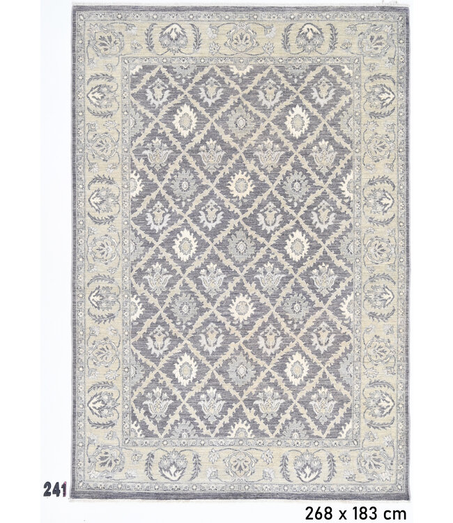 Grijs-Beige Ziegler Tapijt – 268 x 183 cm