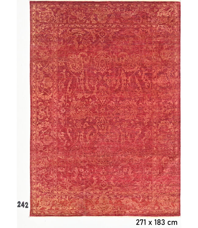 Rood Antiek Tapijt – 271 x 183 cm