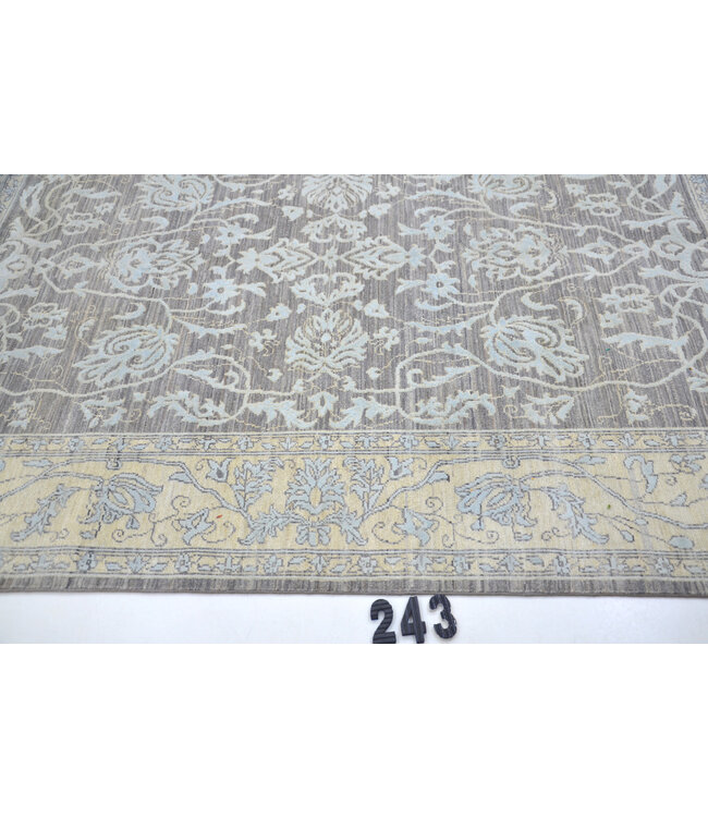 Grijs-Beige Ziegler Tapijt – 235 x 166 cm