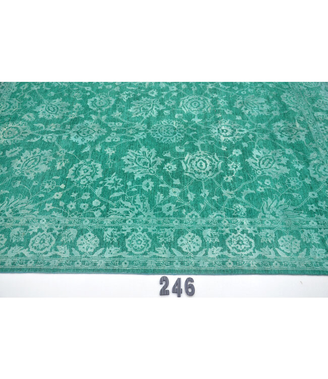 Groen Vintage Handgeknoopt Wol Tapijt met Elegante Bloemenpatroon – 238 x 171 cm