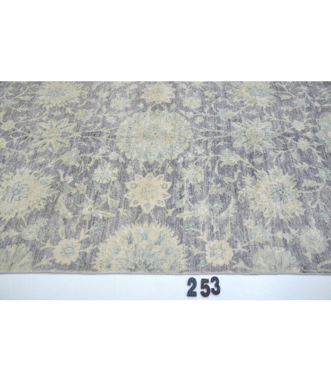 Grau-Beiges Vintage Handgeknüpftes Wollteppich mit Blumenmuster – 245 x 158 cm