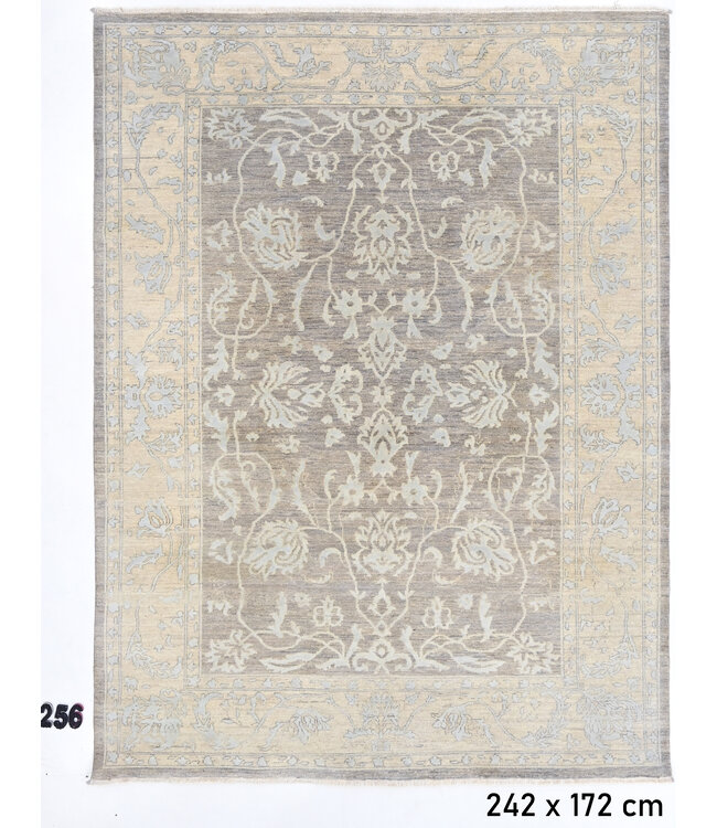 Gray and Beige Vintage Hand-Knotted Wool Rug with Floral Pattern – 242 x 172 cm