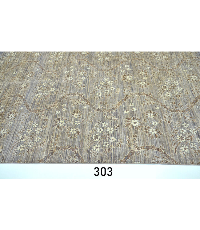Beige Antique Hand-Knotted Wool Rug – 233 x 166 cm