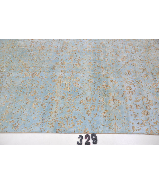 Light Blue Modern Rug – 261 x 121 cm – Hand-knotted Wool Carpet