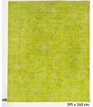 Lime Green Vintage Pattern Hand-Knotted Wool Rug – 295 x 240 cm Lime Green Vintage Pattern Hand-Knotted Wool Rug – 295 x 240 cm
