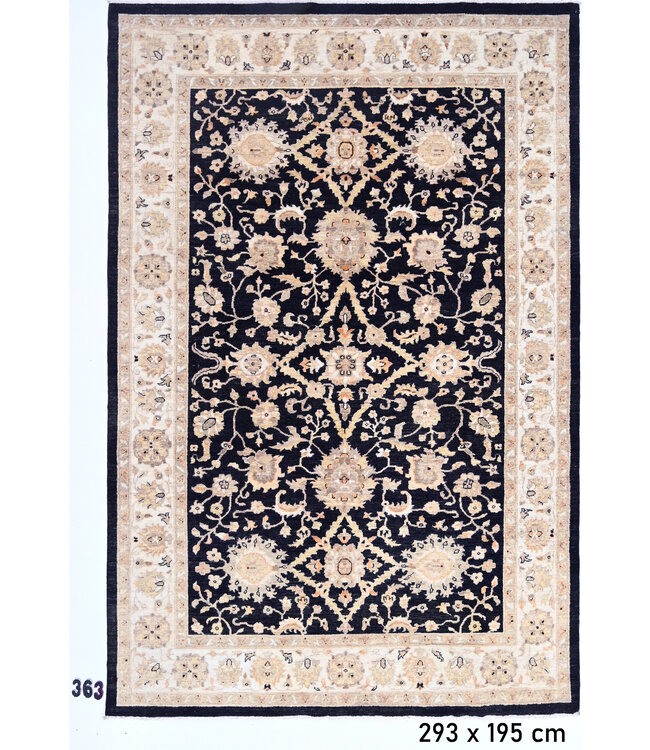 Schwarz-Beige Vintage Wollteppich - 293 x 195 cm