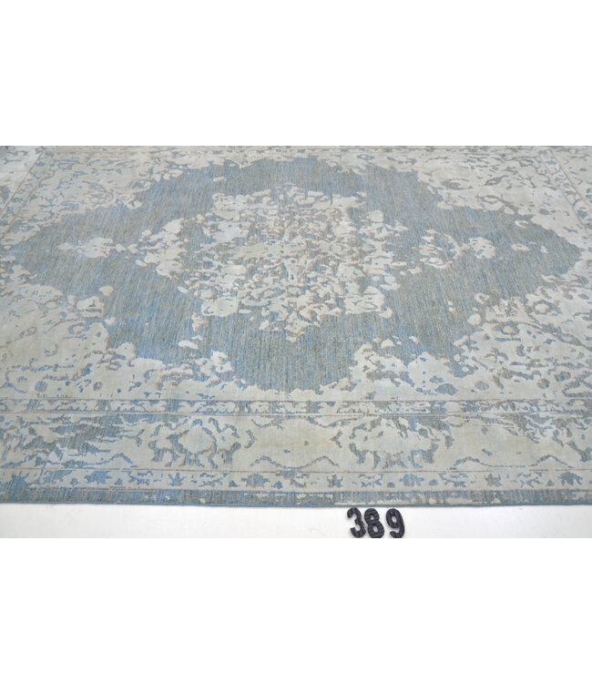 Light Blue Ziegler Pattern Hand-Knotted Wool Rug – 298 x 194 cm