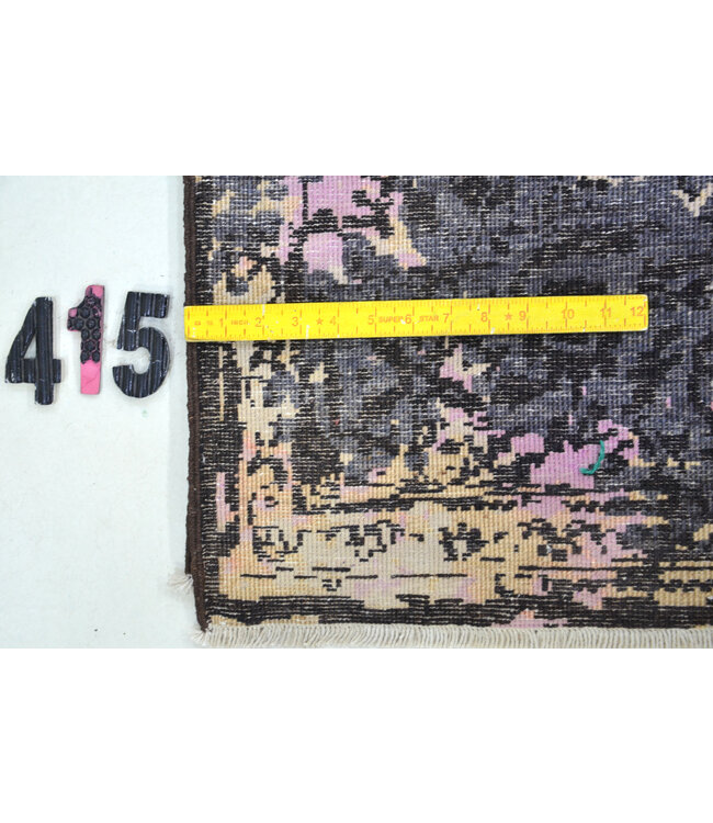 Black-Pink Modern Pattern Hand-Knotted Wool Rug – 236 x 172 cm